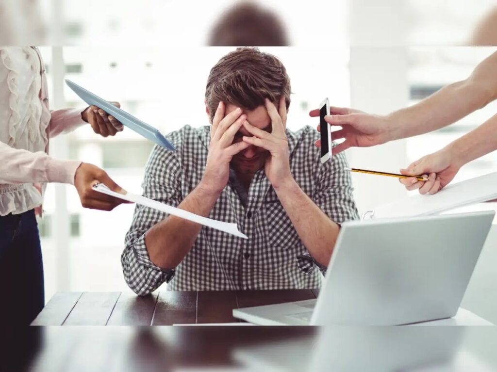 Indian corporate offices show cautious mood amid private sector growth slowdown