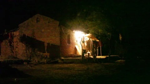 गाजीपुर के गांव में सर्पदंश से दो मासूम बच्चों की मौत के बाद शोक का माहौल