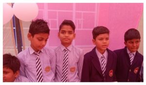 केरला मॉडल एजुकेशन एंड पब्लिक स्कूल में विज्ञान प्रदर्शनी के दौरान छात्रों द्वारा बनाए गए विज्ञान और तकनीकी मॉडल