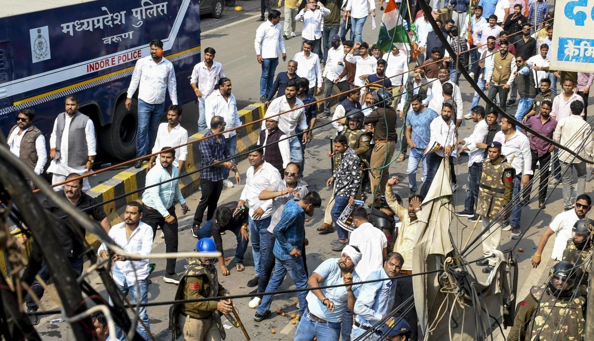 Indore BJP Congress clash at Congress office