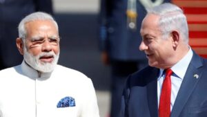 प्रधानमंत्री नरेंद्र मोदी और इज़रायल के प्रधानमंत्री बेंजामिन नेतन्याहू द्विपक्षीय बैठक के दौरान, भारत-इज़रायल रणनीतिक और रक्षा सहयोग पर चर्चा करते हुए।