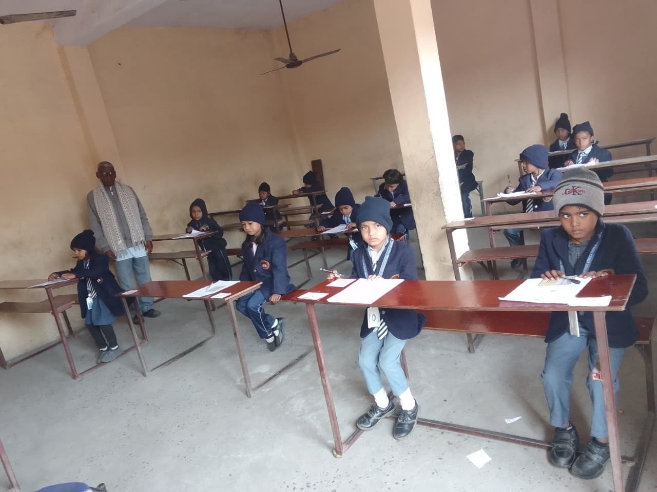 रेवसरा शाखा में जूनियर चैंप परीक्षा का दृश्य