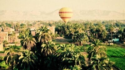 वीवो X500 बड़ी स्क्रीन के साथ लॉन्च हो सकता है क्योंकि पूरी लाइनअप के डिस्प्ले स्पेसिफिकेशन ऑनलाइन सामने आ गए हैं